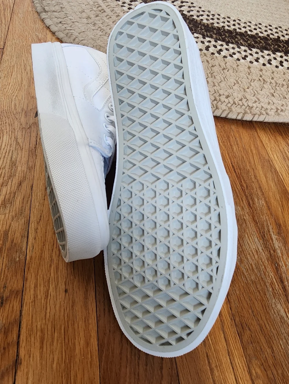 Vans Sk8-Hi Sneakers in White
